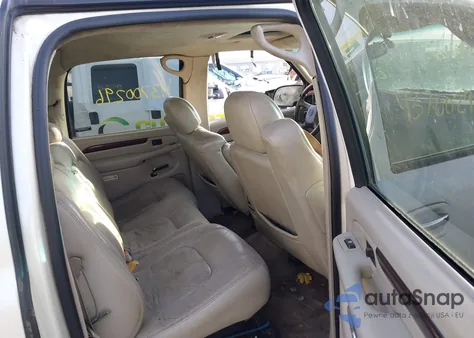 2002 Cadillac Escalade Ext Standard z USA, uszkodzony, nr VIN 3GYEK63N82G251738